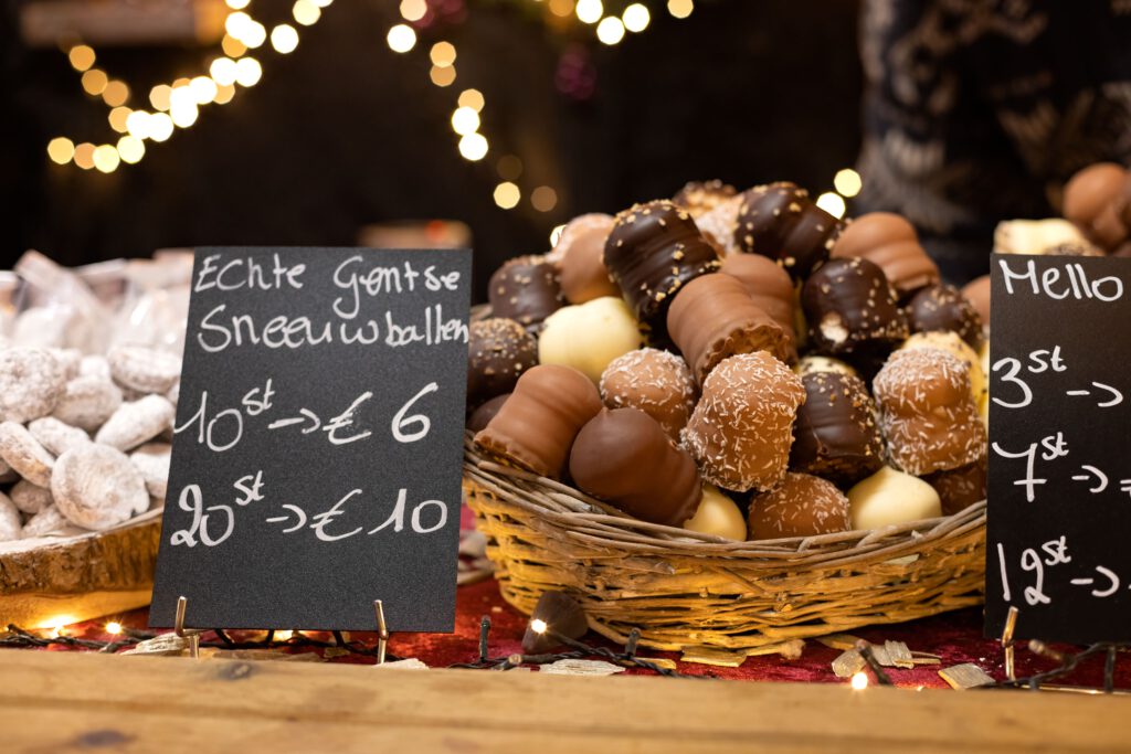gentse sneeuwballen typical belgium candies at 2023 11 27 04 50 14 utc