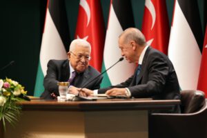 هل ستلجأ إسرائيل إلى السلطة الفلسطينية للالتفاف على الحظر التجاري التركيّ عليها؟